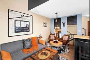 Ski-in Ski-out Townhome at Lutsen Mountain, Pool, Hot Tub, Fitness, Sauna and more!